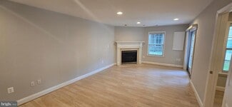 Building Photo - 47565 Royal Burnham Terrace