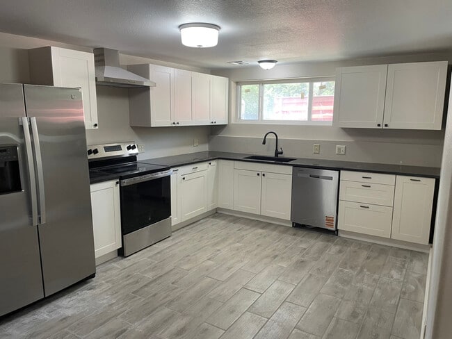 Building Photo - 2058 US-54