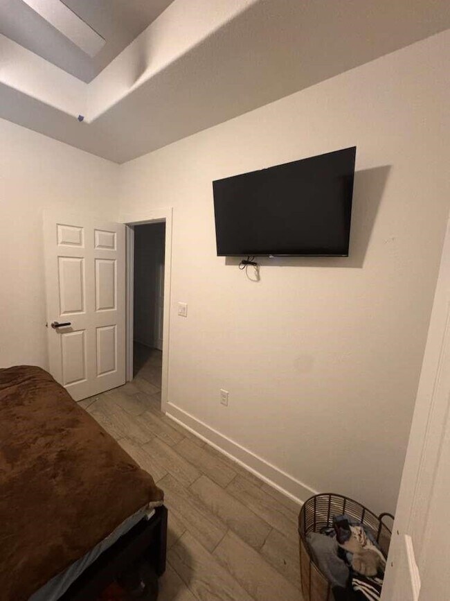 Building Photo - 7803 Jester St