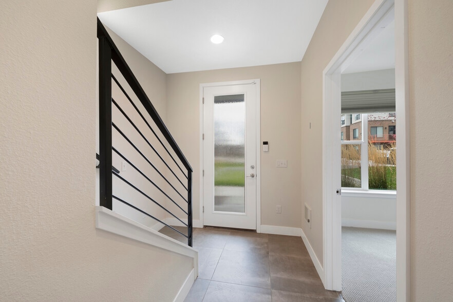 Building Photo - 3048 Wilson Ct