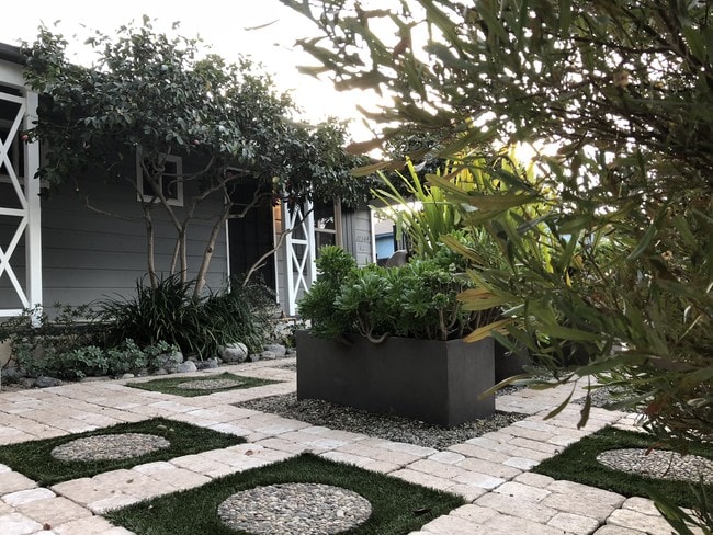 Building Photo - 11562 Huston St