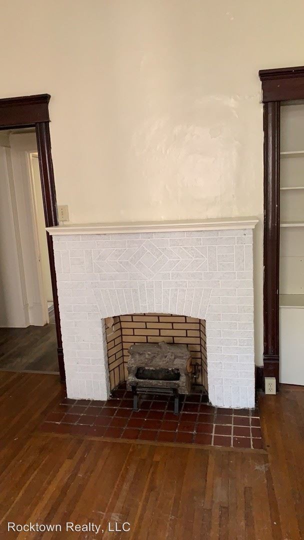 Building Photo - 316 N High St