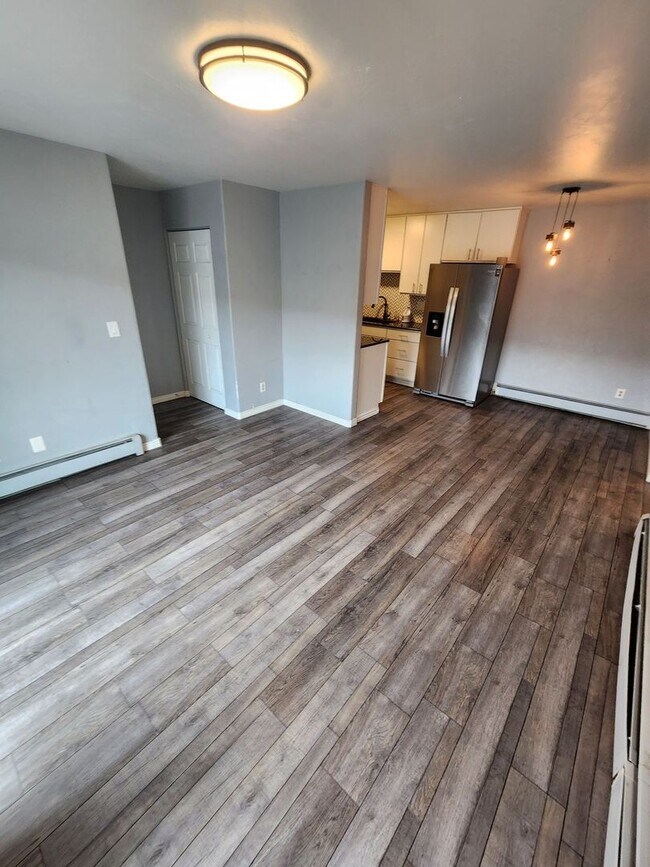 Building Photo - 5030 El Camino Dr