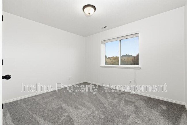 Building Photo - 8212 N Cedar Springs Rd