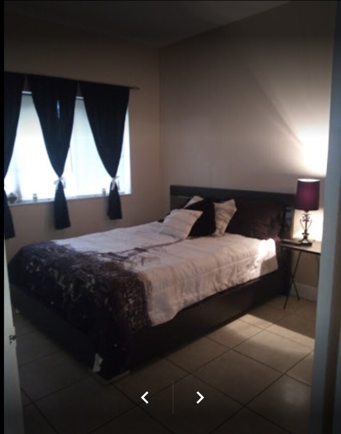 Building Photo - 2445 SW 18th Ter