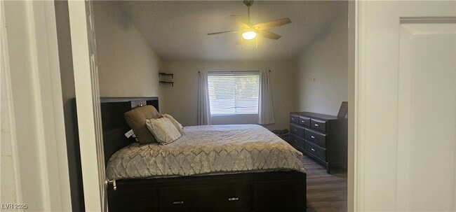 Building Photo - 96 Quiet Desert Ln