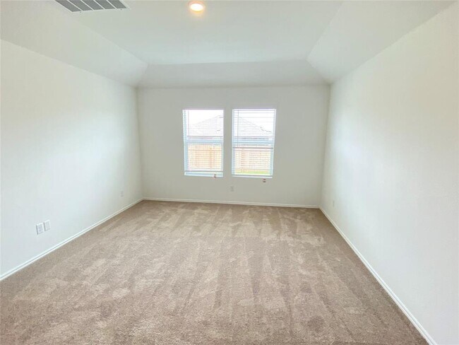 Building Photo - 1332 Aquilla Dr