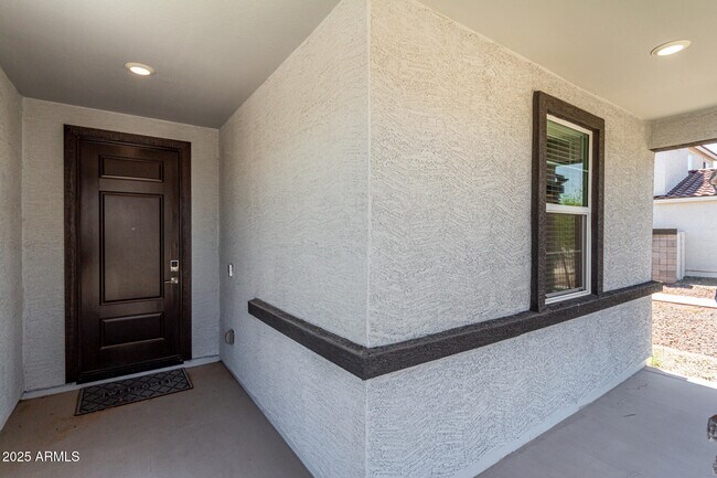Building Photo - 18021 Avenida del Sol W