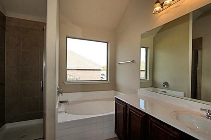 Building Photo - 508 Highmoor Ct