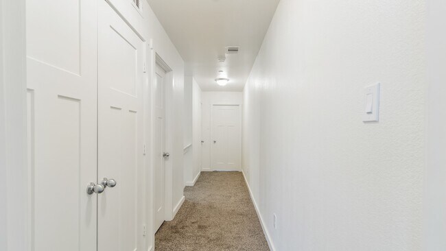 Building Photo - 21155 Gosling Rd