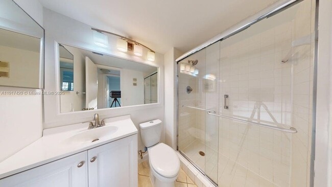 Building Photo - 3300 W Rolling Hills Cir