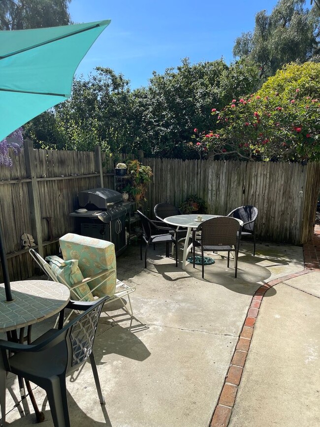 Building Photo - Chula Vista 4.5 Bedrooms and 3 Bathrooms -...