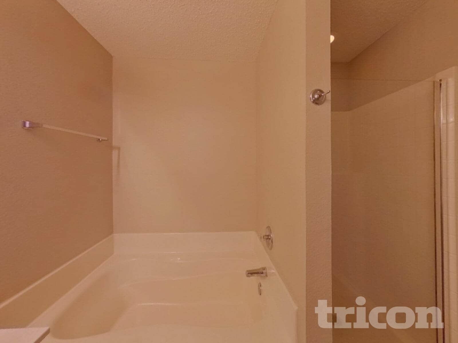 Building Photo - 10100 Chapel Oak Trail