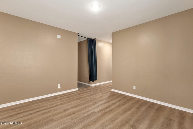 Building Photo - 13330 E Sunflower Ln