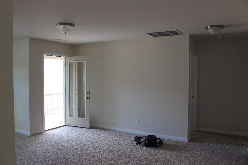 Building Photo - 113 Foxborough Ln