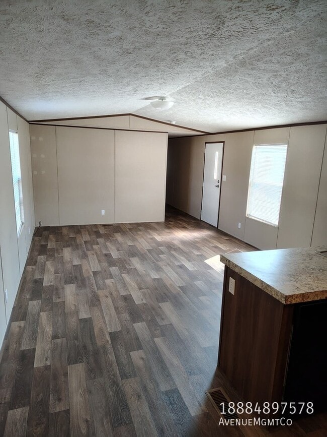 Building Photo - 226 Old Tavern Ln