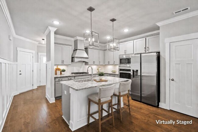 Building Photo - 411 Raleigh Elm Dr