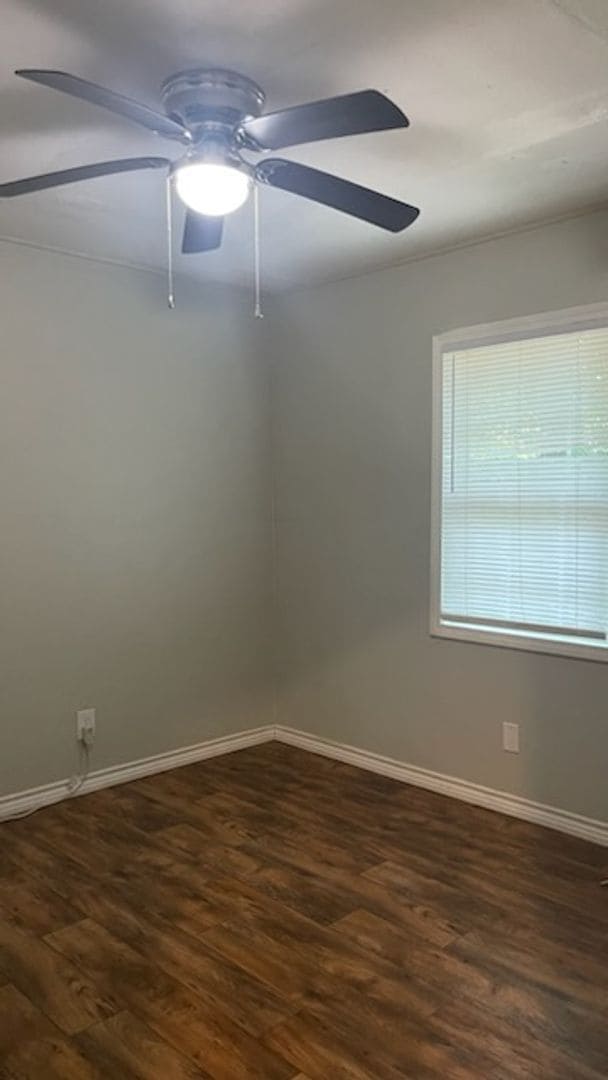 Building Photo - 2 bedroom home available- NO HUD!
