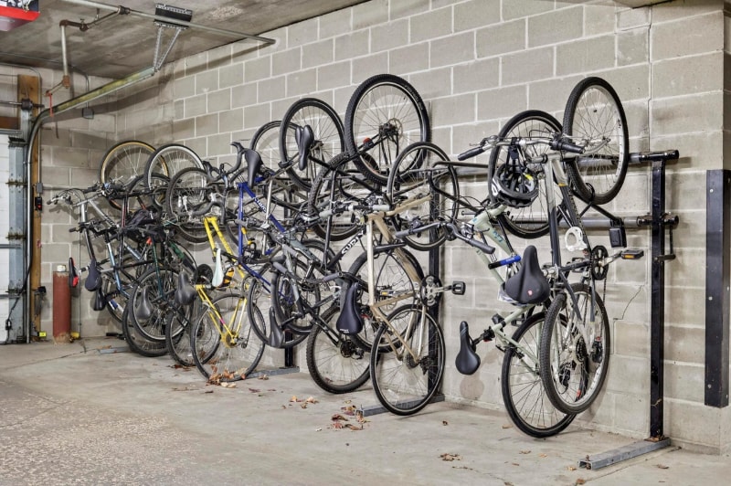 Building Photo - 720 3rd Ave NE