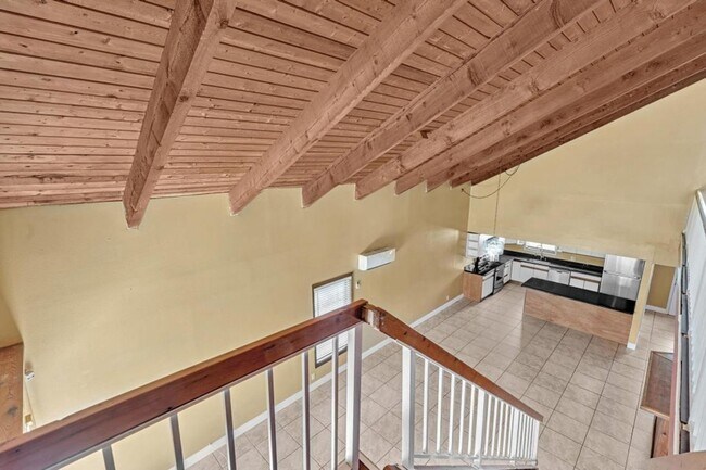 Building Photo - Beautiful 3 bedroom 2 bathroom Home in heart of  Delray Beach