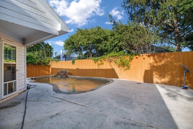 Building Photo - 128 Overbrook Dr