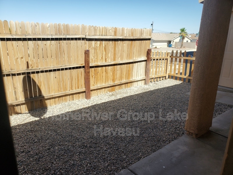 Building Photo - 2406 N Kiowa Blvd