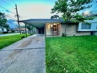 Building Photo - 320 S Avenue F