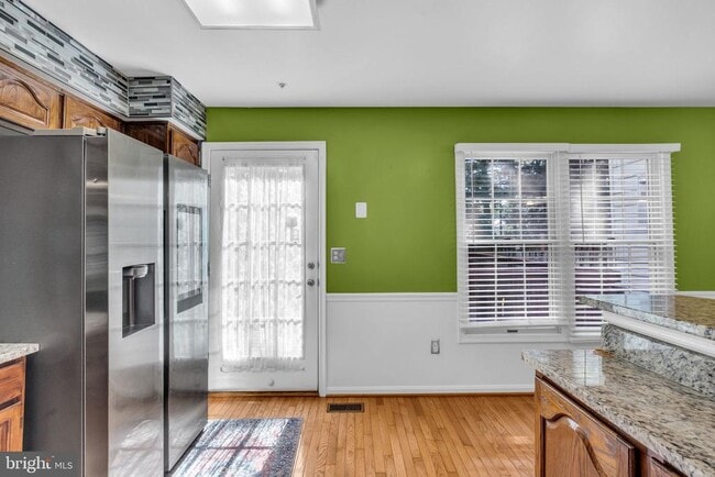 Building Photo - 9354 Sombersby Ct