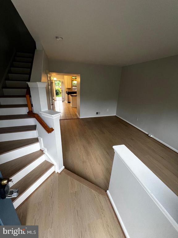 Building Photo - 44211 Litchfield Terrace