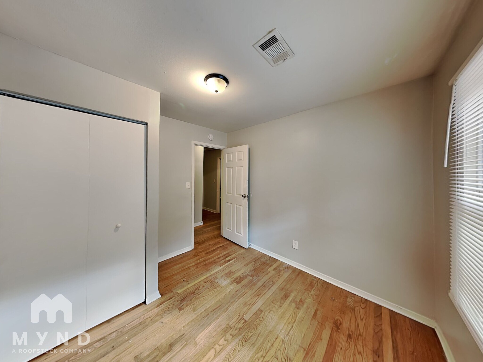 Building Photo - 829 Bonneville Terrace NW