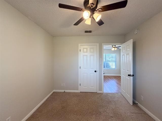 Building Photo - 828 Park Ln