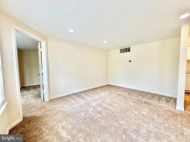 Building Photo - 4342 Pembrook Village Dr