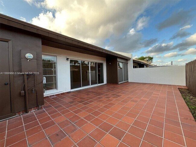 Building Photo - 11405 SW 123rd Ave