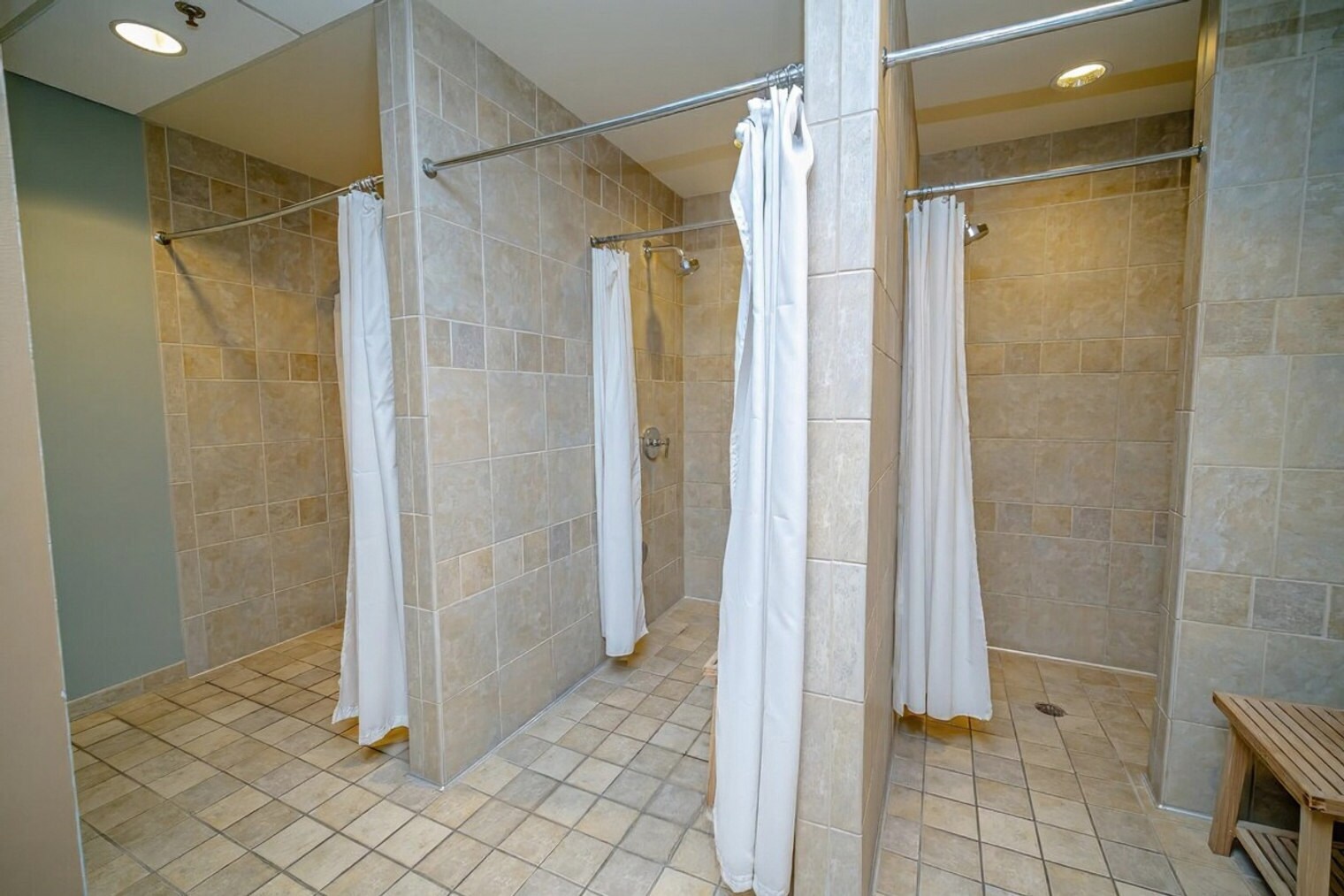 Building Photo - 3404 American Dr