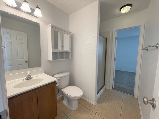 Building Photo - 5555 Mansfield Pl NW