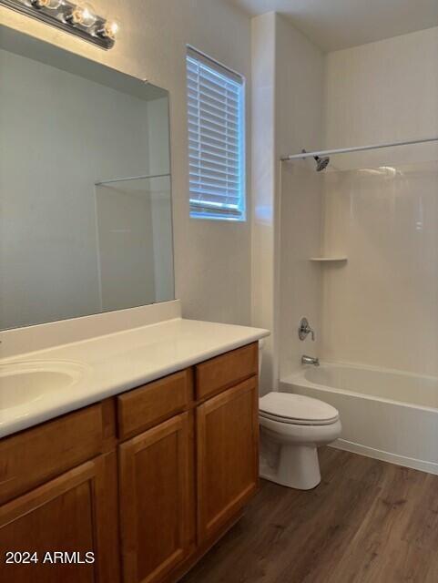 Building Photo - 3855 E Flower St