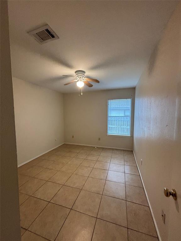 Building Photo - 515 Luther Dr
