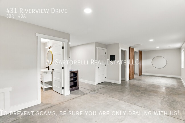 Building Photo - 431 Riverview Dr