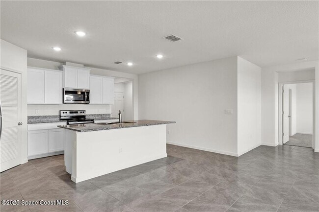 Building Photo - 5076 Marble St