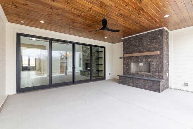 Building Photo - 4031 Natures Lndg Dr