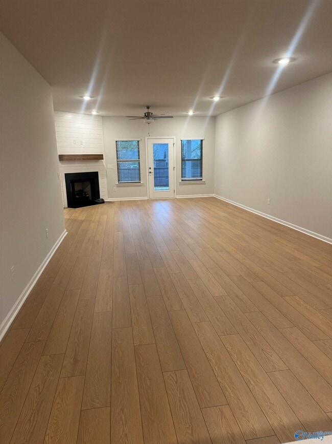 Building Photo - 6103 Ruby Grace Cir SE