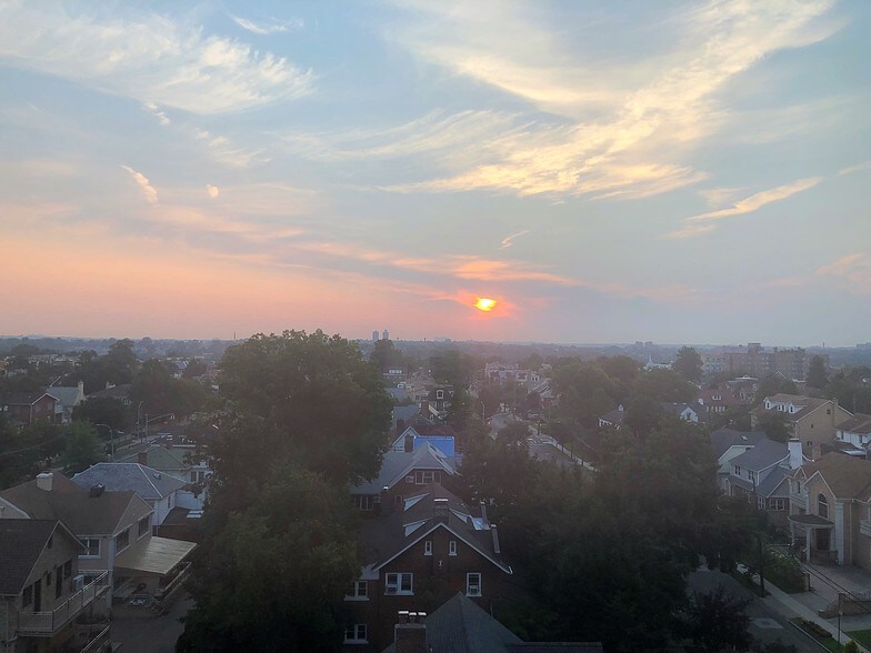 sunrise - 69-45 108th St