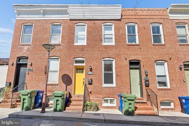 Building Photo - 214 N Madeira St
