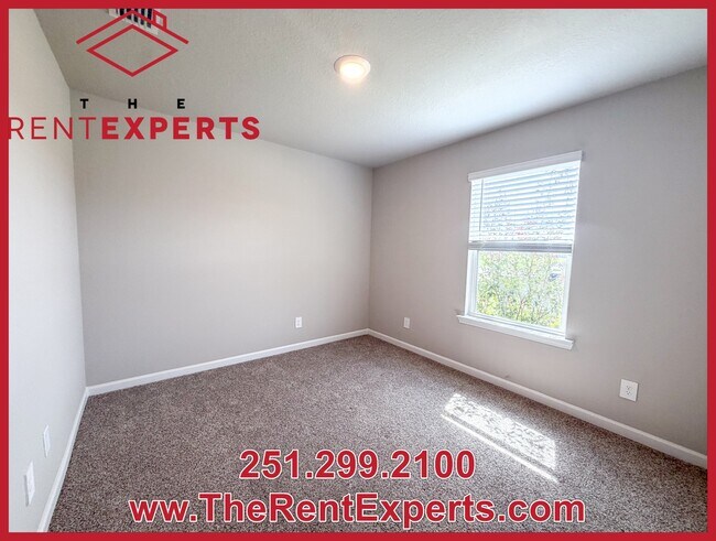 Building Photo - 2606 Windmere Dr E