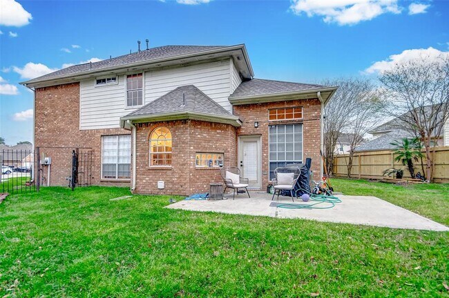 Building Photo - 10727 Brookshire Ln