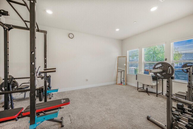 Building Photo - Newly Built Lennar Home in Northwest Fresno