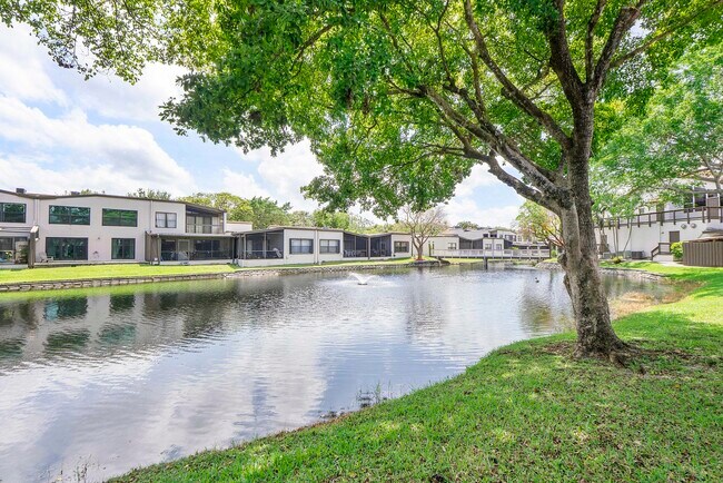 Building Photo - 9717 N New River Canal Rd