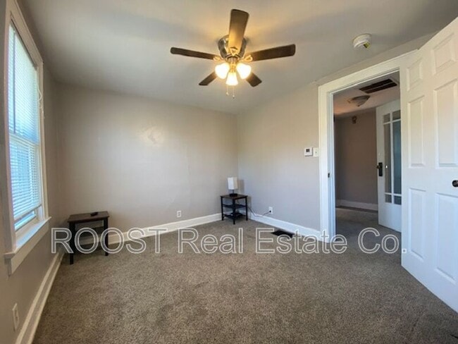 Building Photo - 437-437-437-432 W Harding Rd