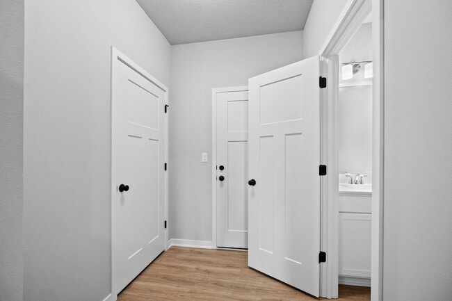 Building Photo - Brand New Townhome - Incredible Space