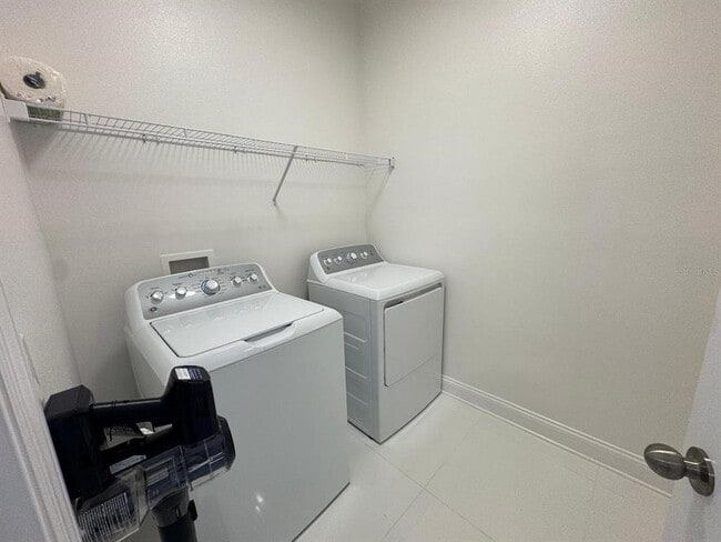 Building Photo - 16001 Grafton Wy